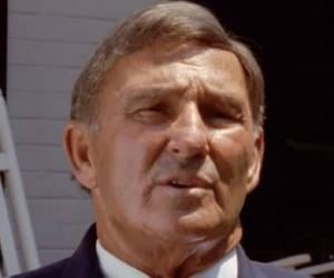Hank Stram