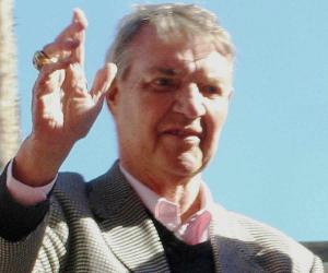 Harry Kalas