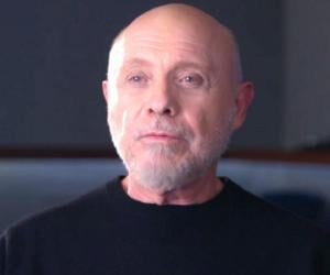 Hector Elizondo