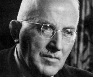 Hermann Staudinger Biography