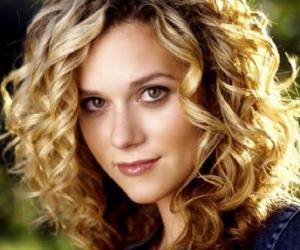 Hilarie Burton