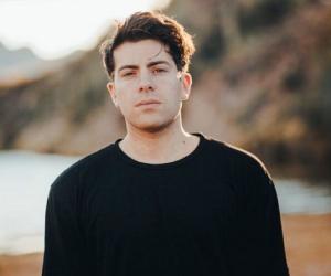 Hoodie Allen