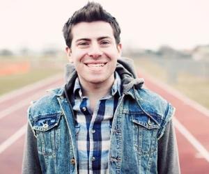 Hoodie Allen