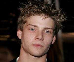 Hunter Parrish