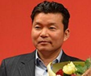 Hwang Young-cho