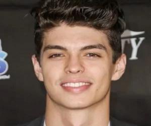 Ian Eastwood Biography