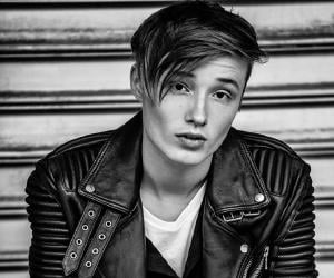 Isac Elliot