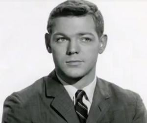 James MacArthur Biography