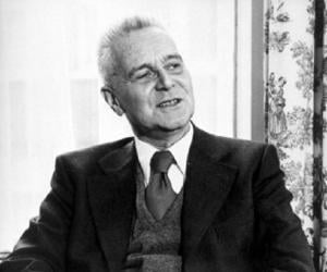 Jan Tinbergen