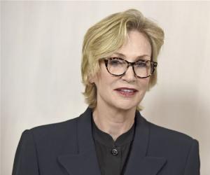 Jane Lynch