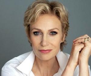 Jane Lynch