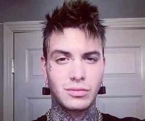 Jayy Von Monroe Biography