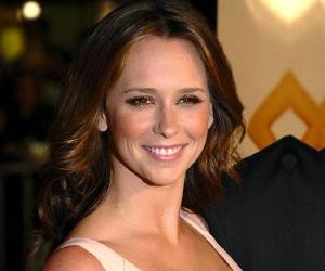 Jennifer Love Hewitt