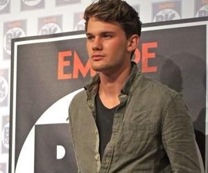 Jeremy Irvine