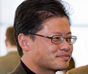 Jerry Yang Biography