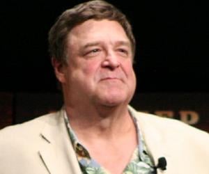 John Goodman Biography