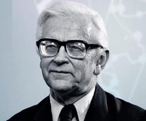 John Kendrew Biography