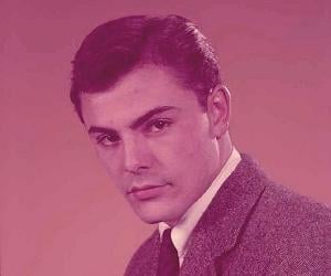 John Saxon