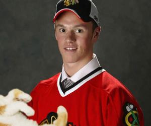 Jonathan Toews Biography