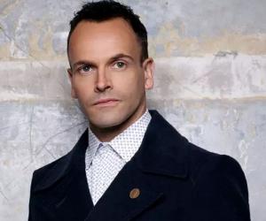 Jonny Lee Miller