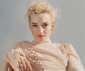 Julia Garner