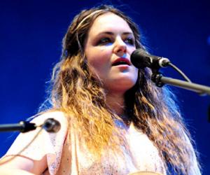 Julia Stone