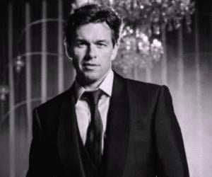 Julian Ovenden