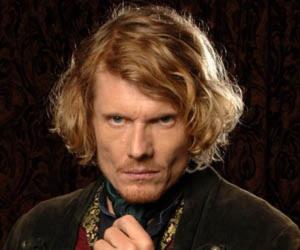 Julian Rhind-Tutt