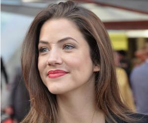 Julie Gonzalo