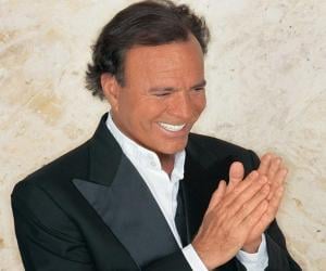 Julio Iglesias Biography