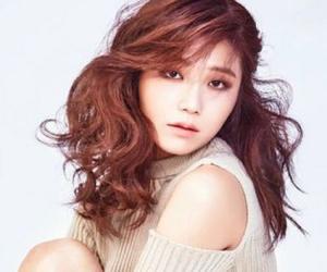 Jung Eun-ji Biography