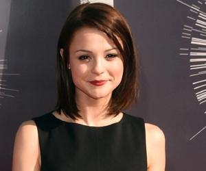 Kathryn Prescott