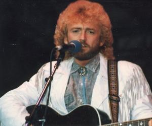 Keith Whitley Biography