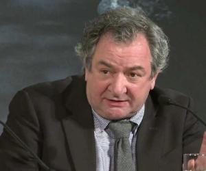 Ken Stott