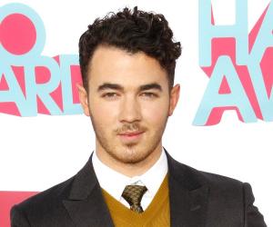 Kevin Jonas Biography