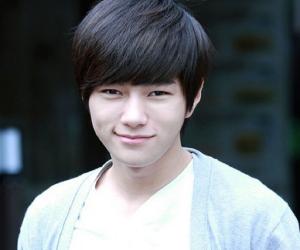 L (Kim Myung-soo)