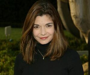 Laura San Giacomo