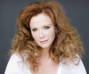 Lauren Holly