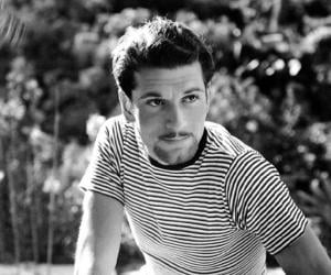 Laurence Olivier Biography