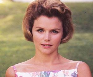 Lee Remick