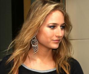 Leelee Sobieski