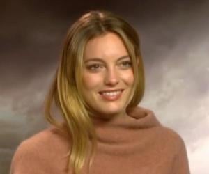 Leila George