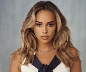 Leli Hernandez Biography