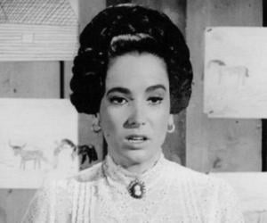 Linda Cristal