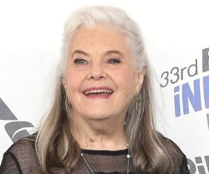 Lois Smith Biography