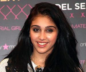 Lourdes Leon Biography