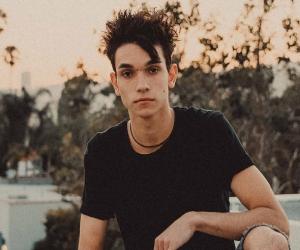 Lucas Dobre Biography