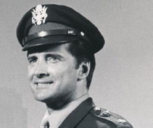 Lyle Waggoner