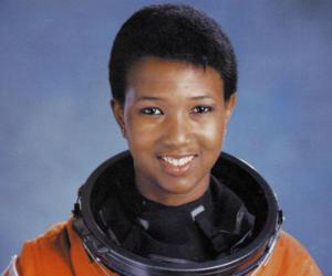 Mae Jemison Biography