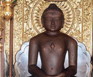 Mahavira Biography